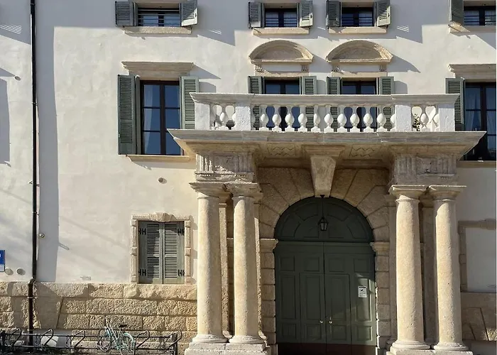 Antiche Colonne Апартаменты Верона